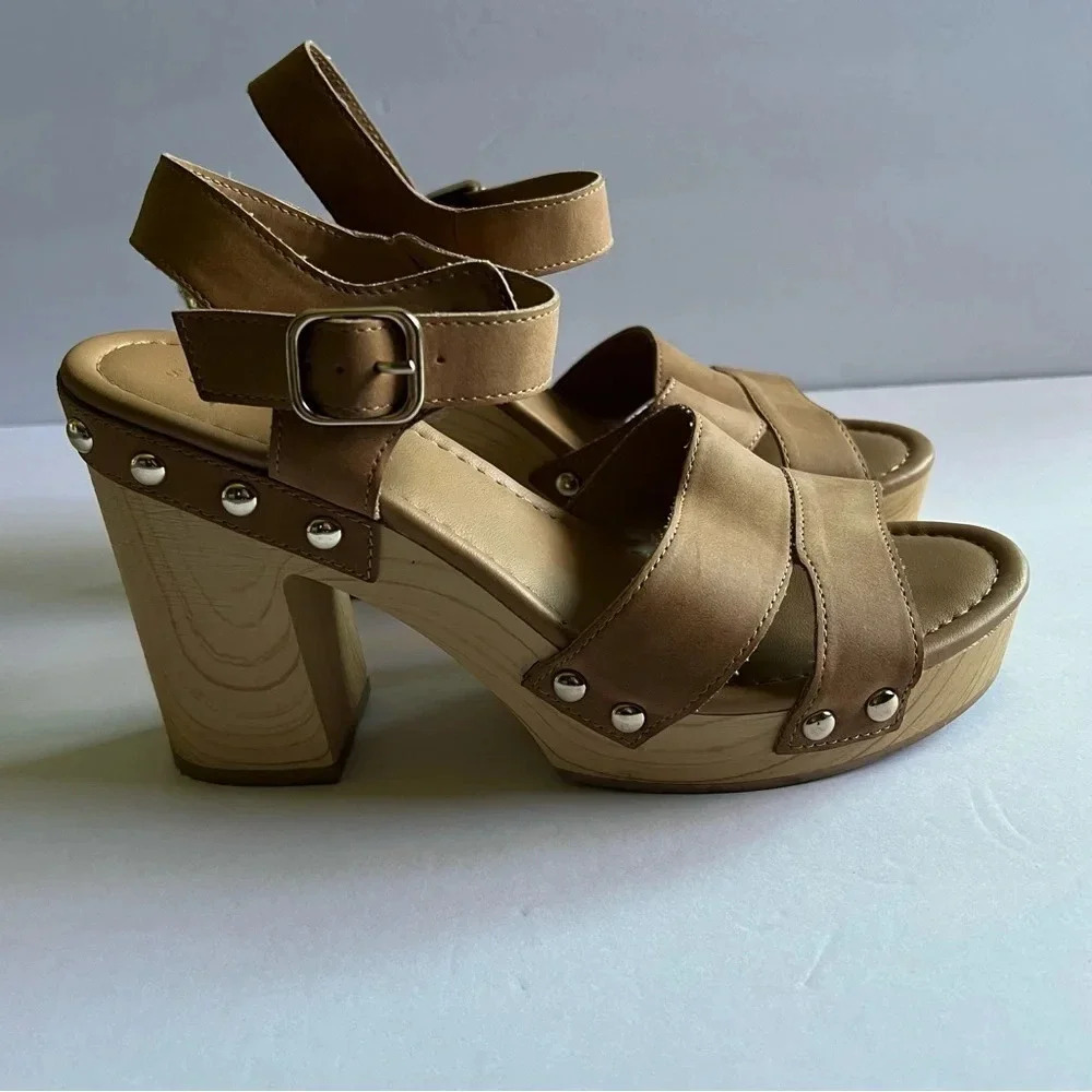 Sun + Stone Womens Delestep Tan Faux Leather Ankle Strap Block Heels Size‎ 9 - Picture 2 of 11